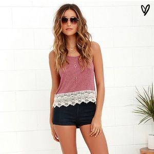 Mauve purple ribbed knit crop w crochet lace trim